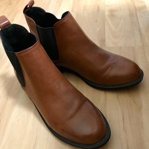 H&M - brown short boots, brand new never worn